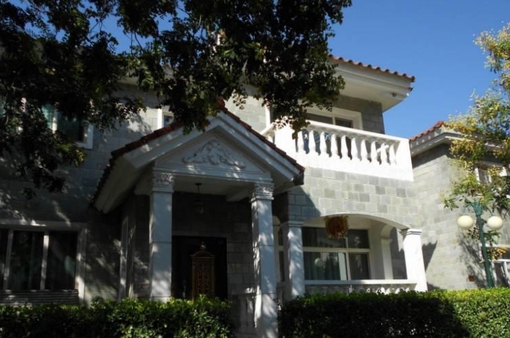  p data-id="gnwwf5a4lp">京润水上花园别墅为北京市内唯一大型高级