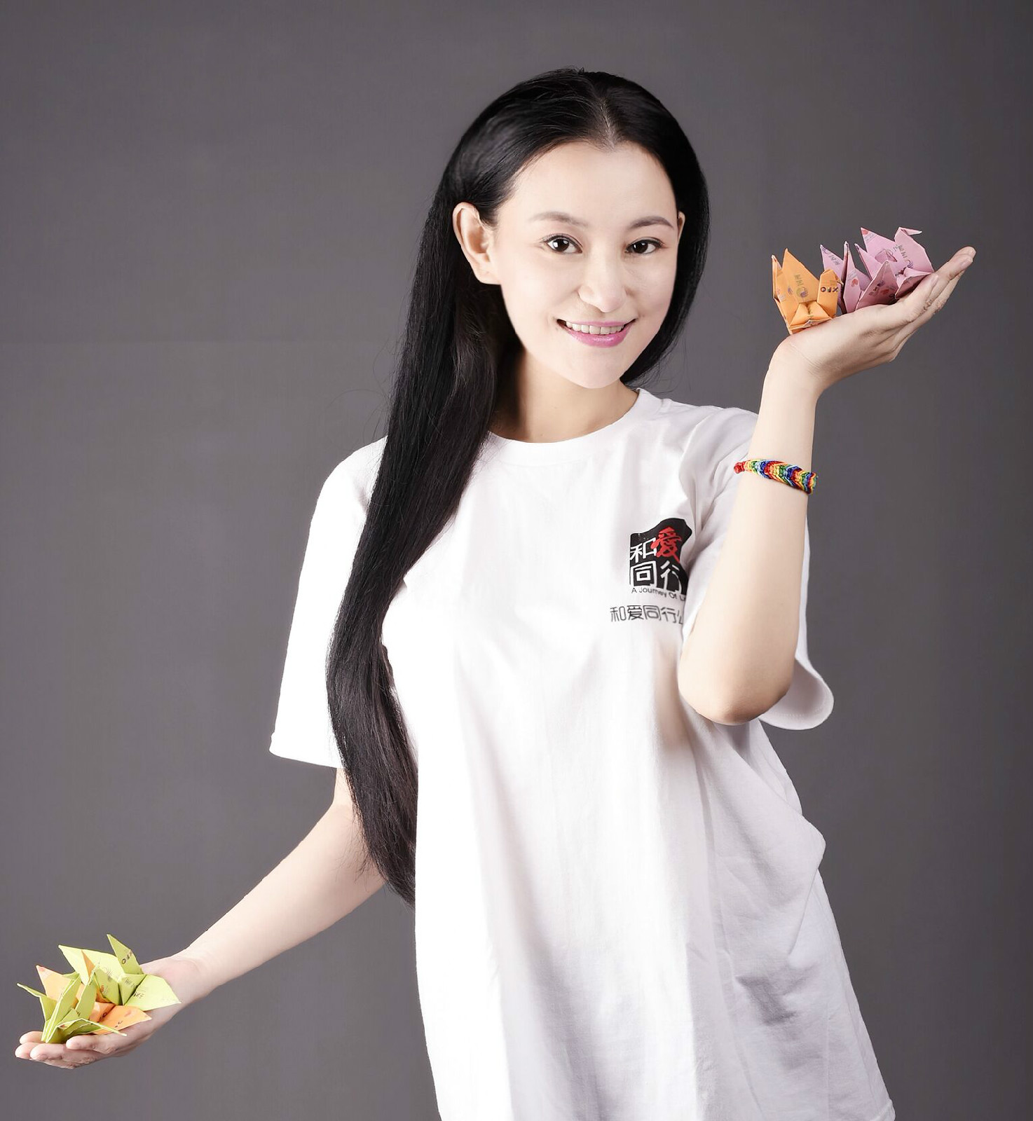  p>袁满( i>曾用艺名袁麓淇 /i>),祖籍苏州,中国内地女艺人,毕业于 a