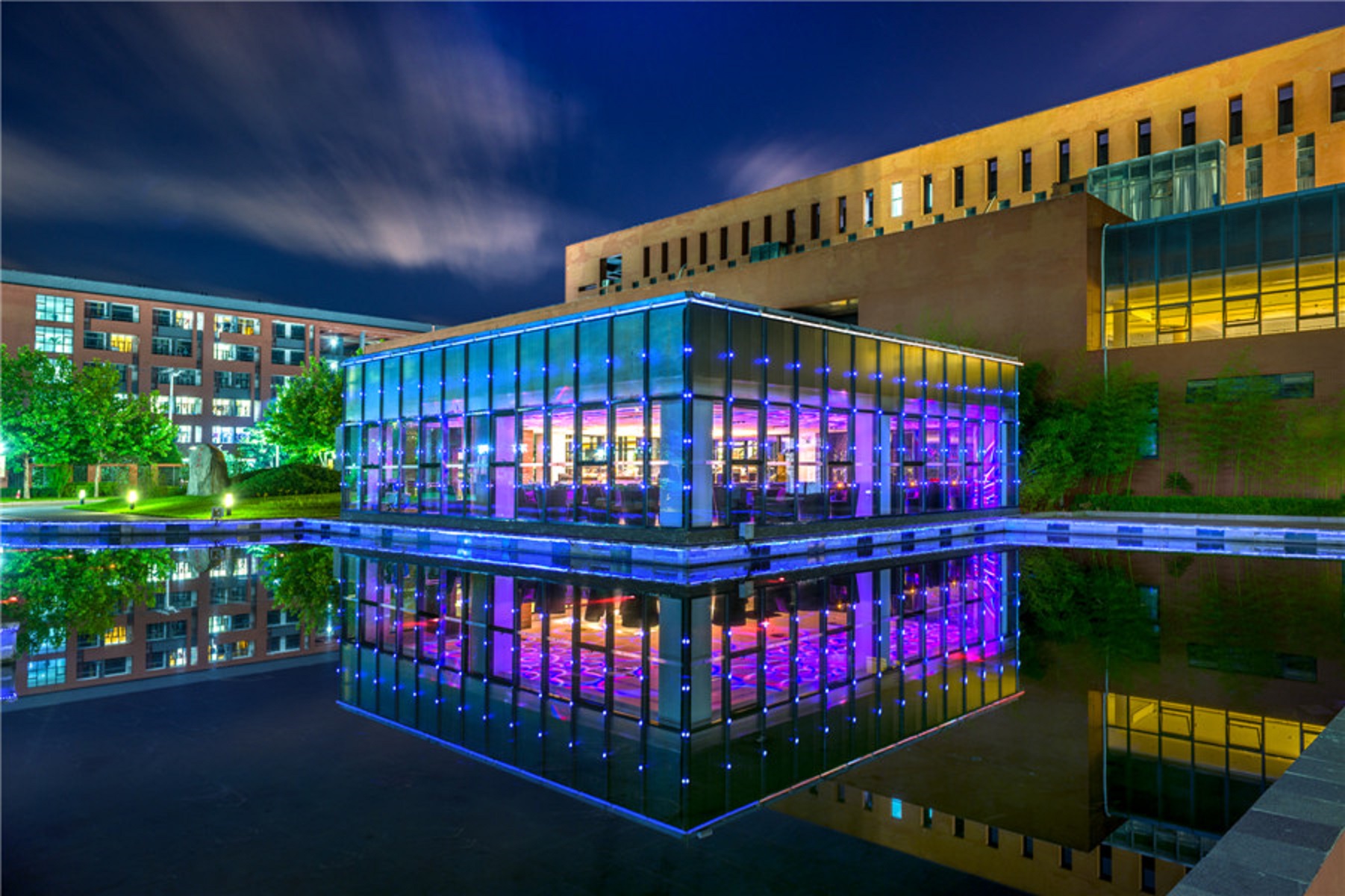 中瑞酒店管理学院
