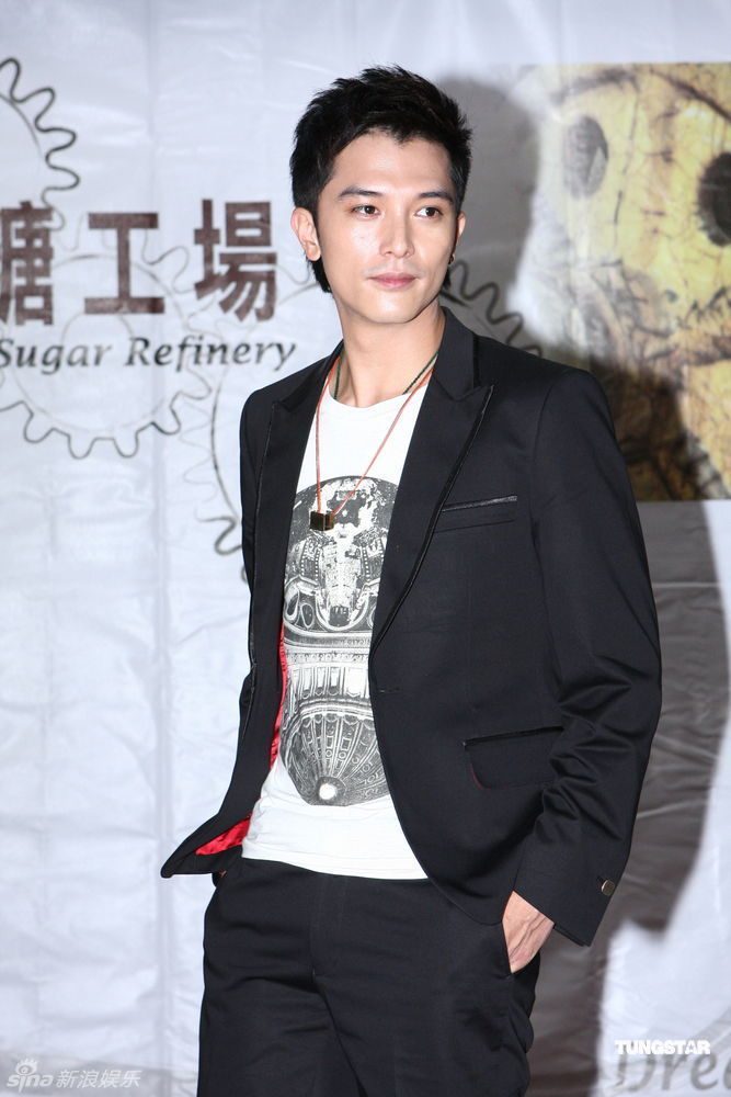  p>邱泽(roy chiu),1981年10月14日出生于台湾省台北市,中国台湾影视