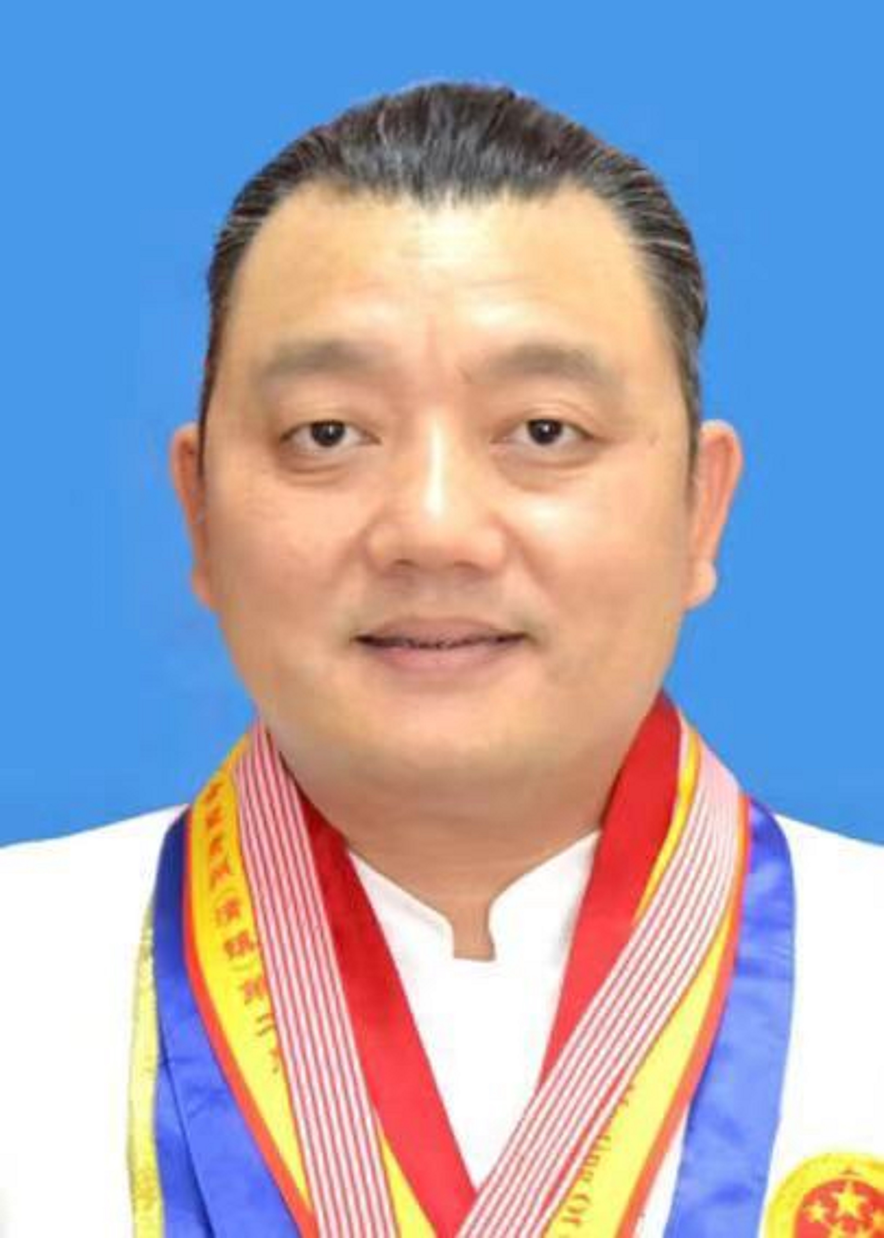  p>张金华,男,汉族,1976年7月出生,广西平南县人,现任贵州雅天大酒店