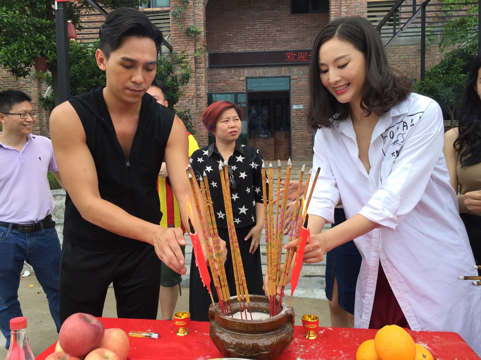 data-lemmaid="11051368">蔡紫芬 /a>,张晓琪主演的喜剧电影