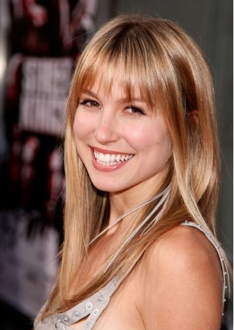  p>莎拉·卡特 i>(sarah carter ) /i>,1980年10月30日出生于加拿大