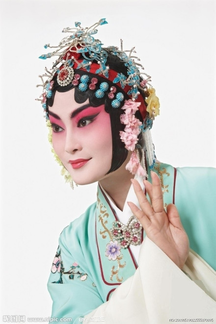 青衣（戏曲的角色名）_百度百科