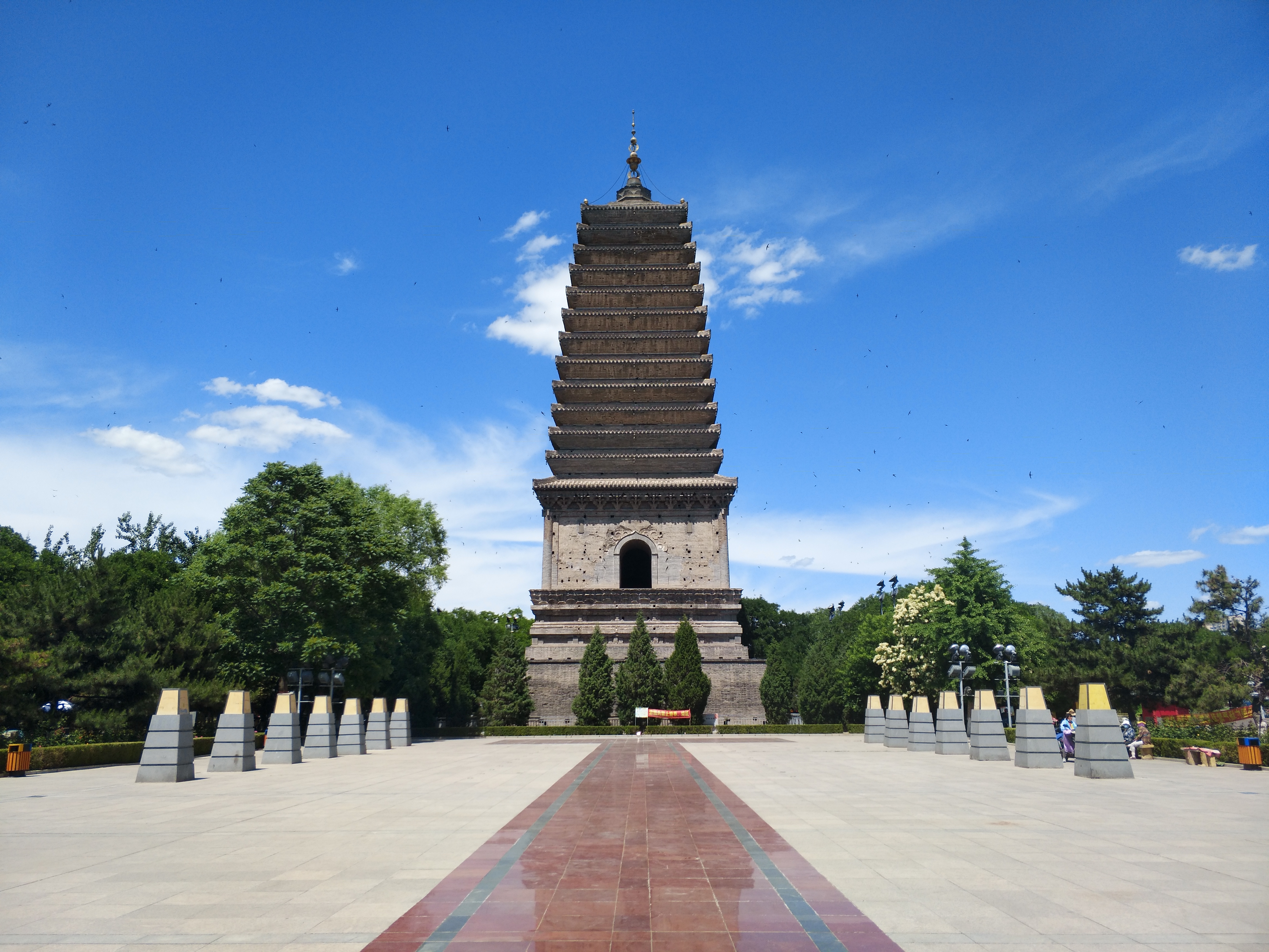  p>朝阳南塔位于辽宁省 a href="#" data-lemmaid="6818">朝阳 /a>市 