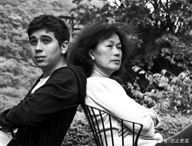 龙应台：生于台湾，与德国丈夫育有两子，离婚后与大儿子居于香港_百科TA说