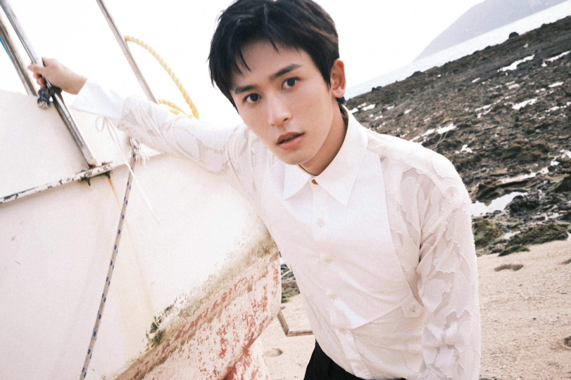 张哲瀚,1991年5月11日出生于江西省新余市,中国内地影视男演员