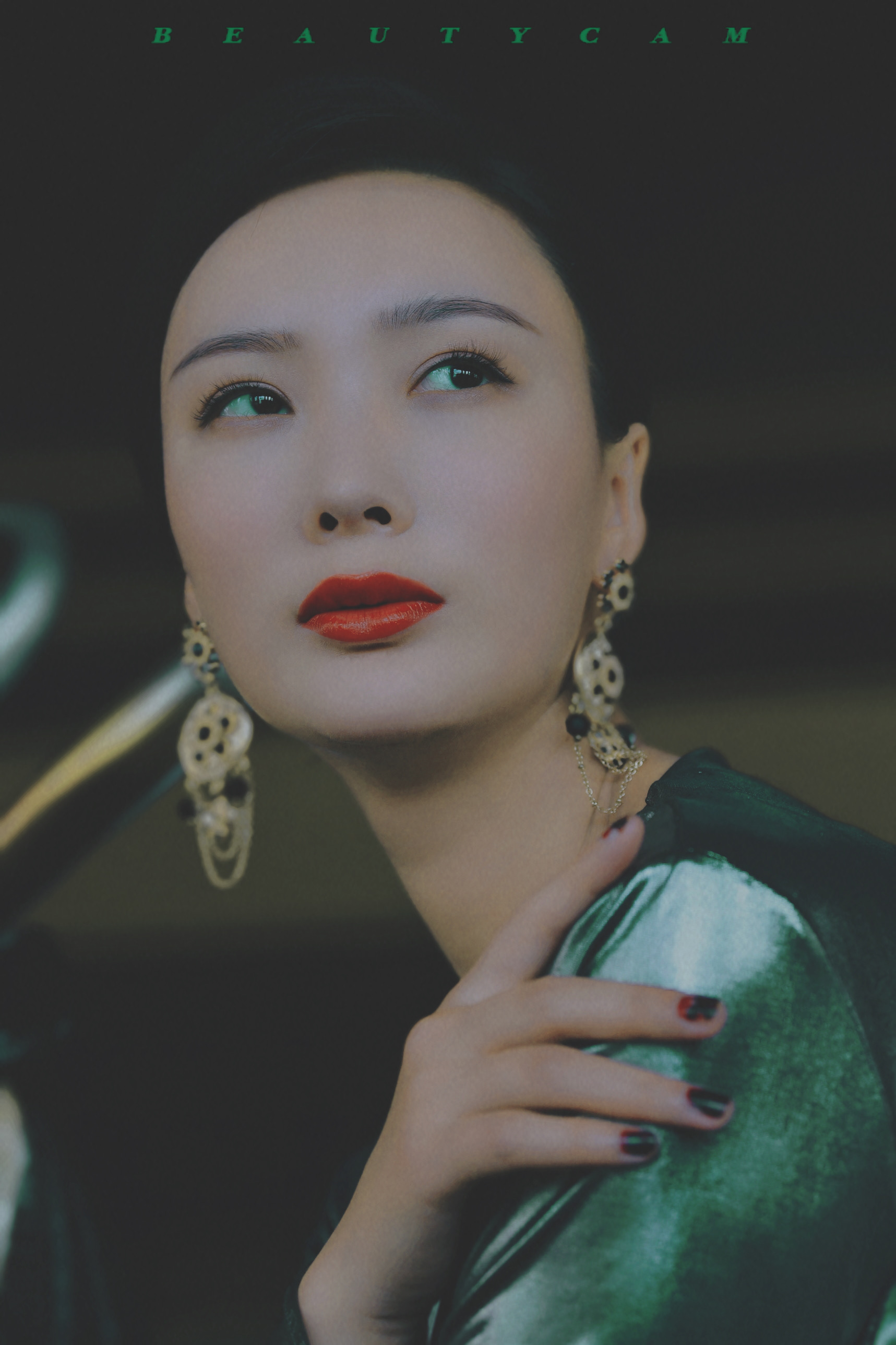 6日出生于中国河南省 a target="_blank" href="/item/南阳市/302357"