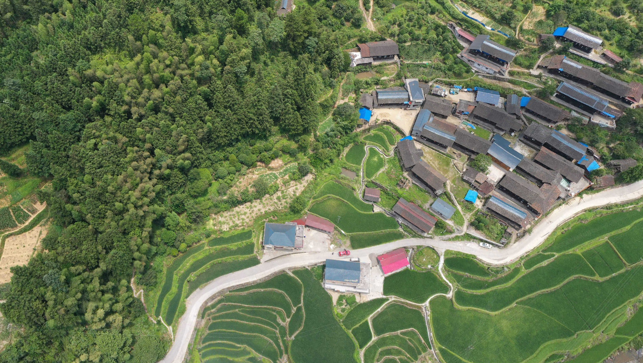  p data-id="gnzi4suq4x">铁坡镇,隶属于湖南省怀化市中方县,地处 a