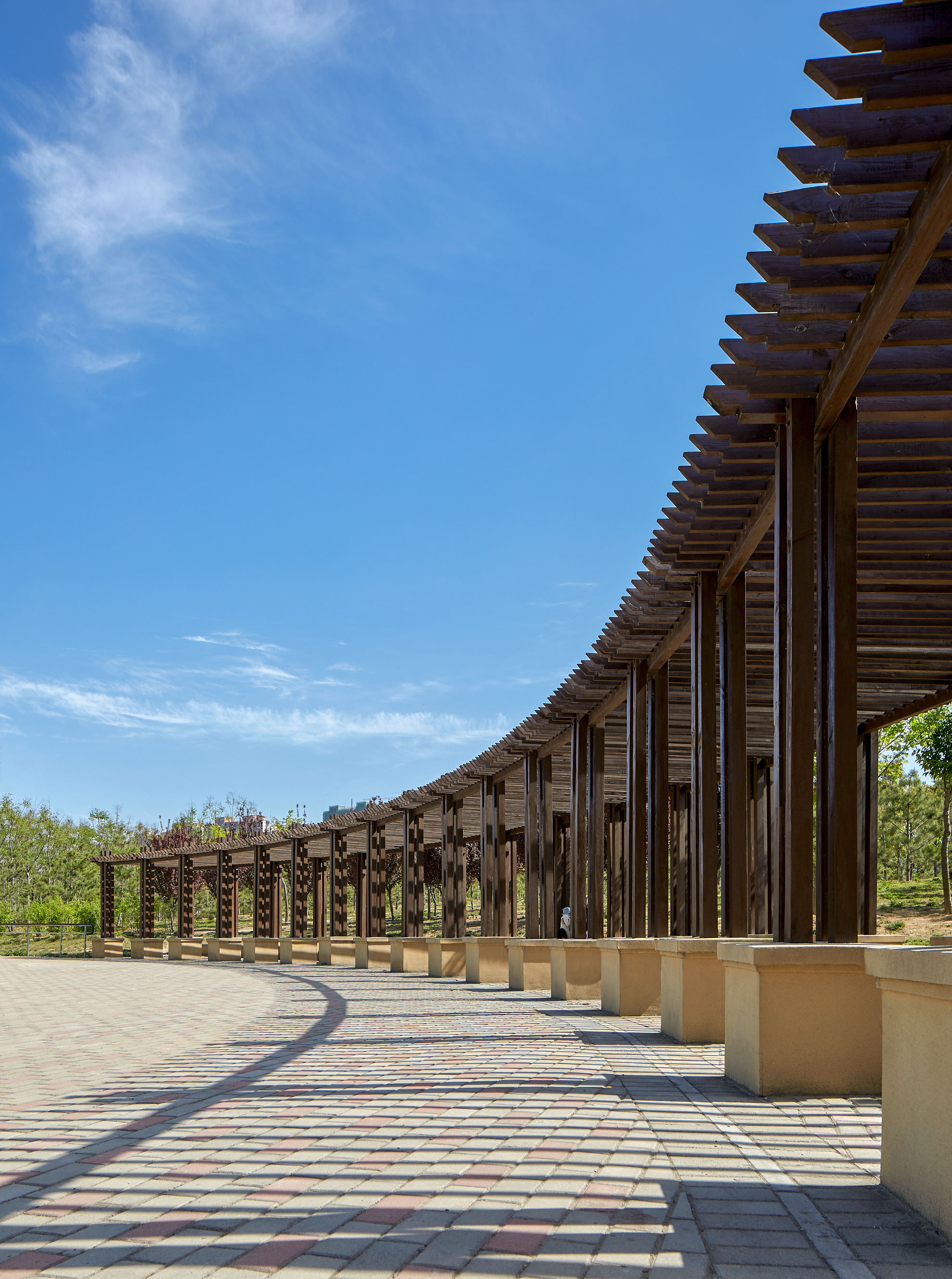 p>亚星金运外滩位于河南省郑州市二七区工人路与南三环交会处西南角