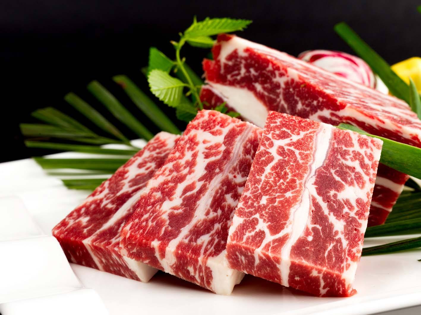  p>牛肉不宜熏,烤,腌炙,以免产生 a target="_blank" href="/item