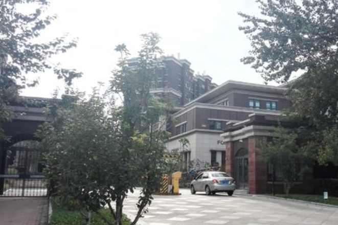  p>复地温莎堡红阁位于天津市东丽空港经济区,由无开发商建成,共计