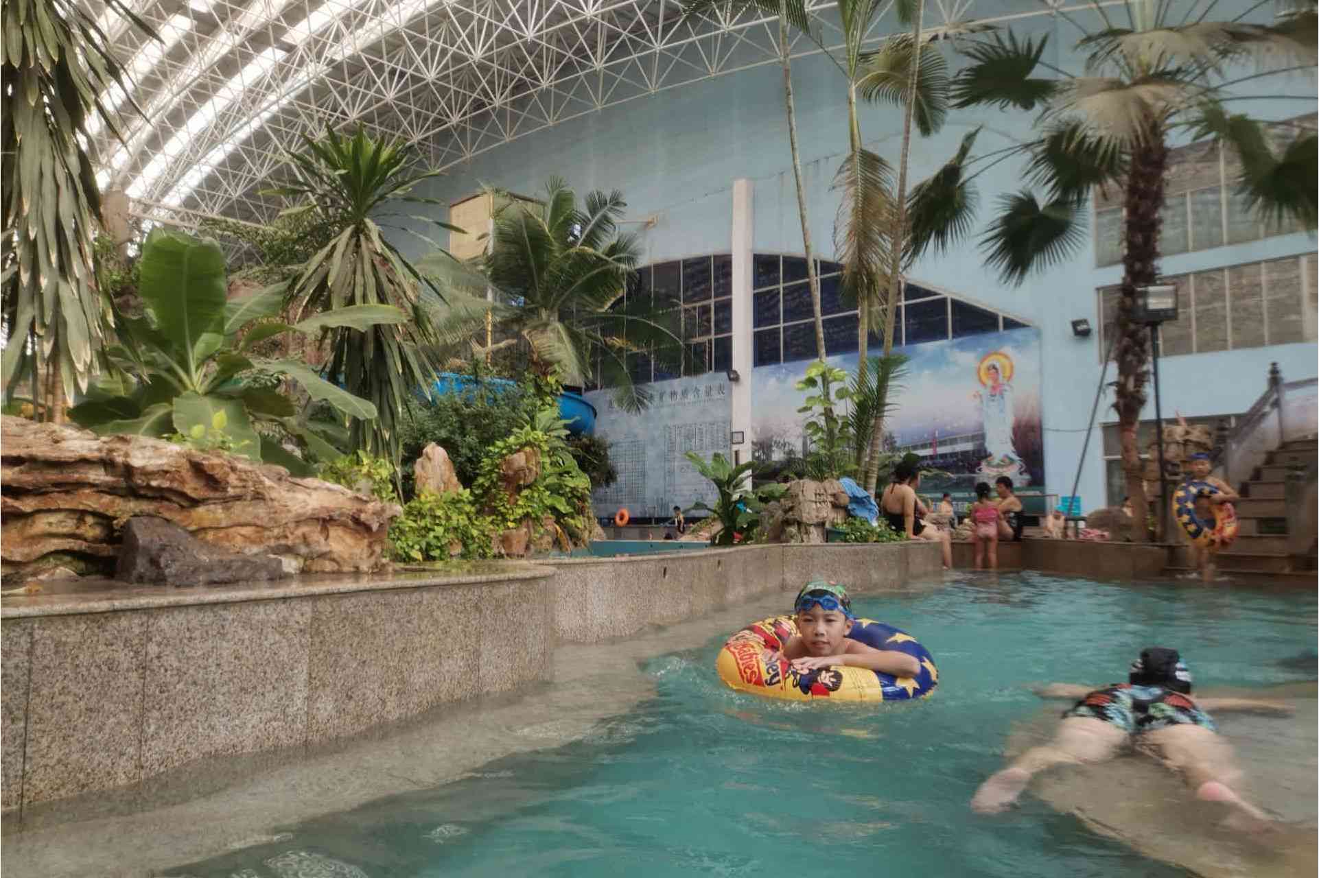  p>北京龙脉温泉度假村位于昌平小汤山,地处 a target="_blank" href=