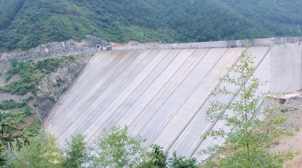  p>盂溪水库位于仙居县灵江流域永安溪盂溪支流上,水库坝址在盂溪流域