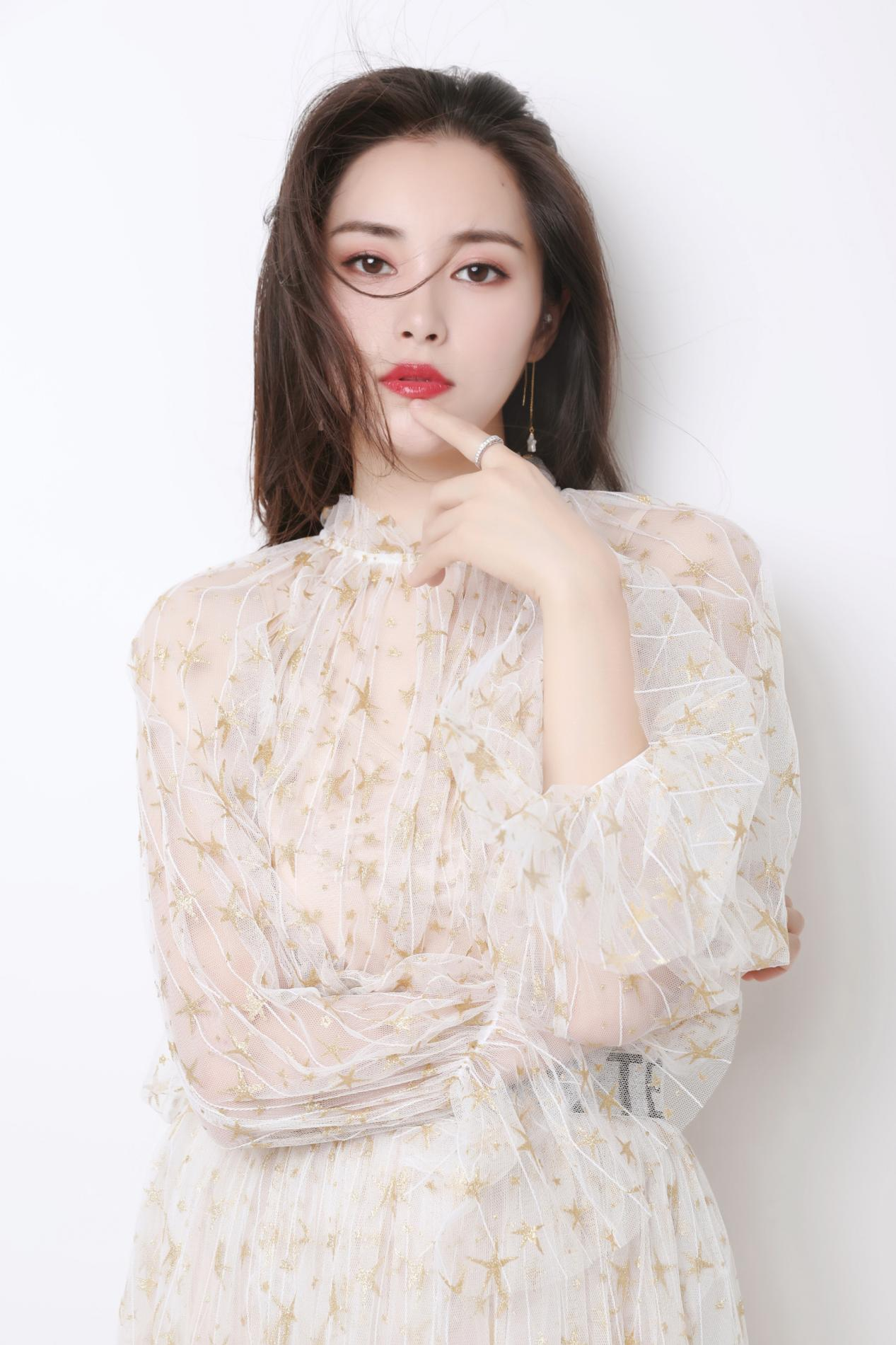 p data-id="go1atira87">田蕾希,出生于天津市,中国内地女演员,模特