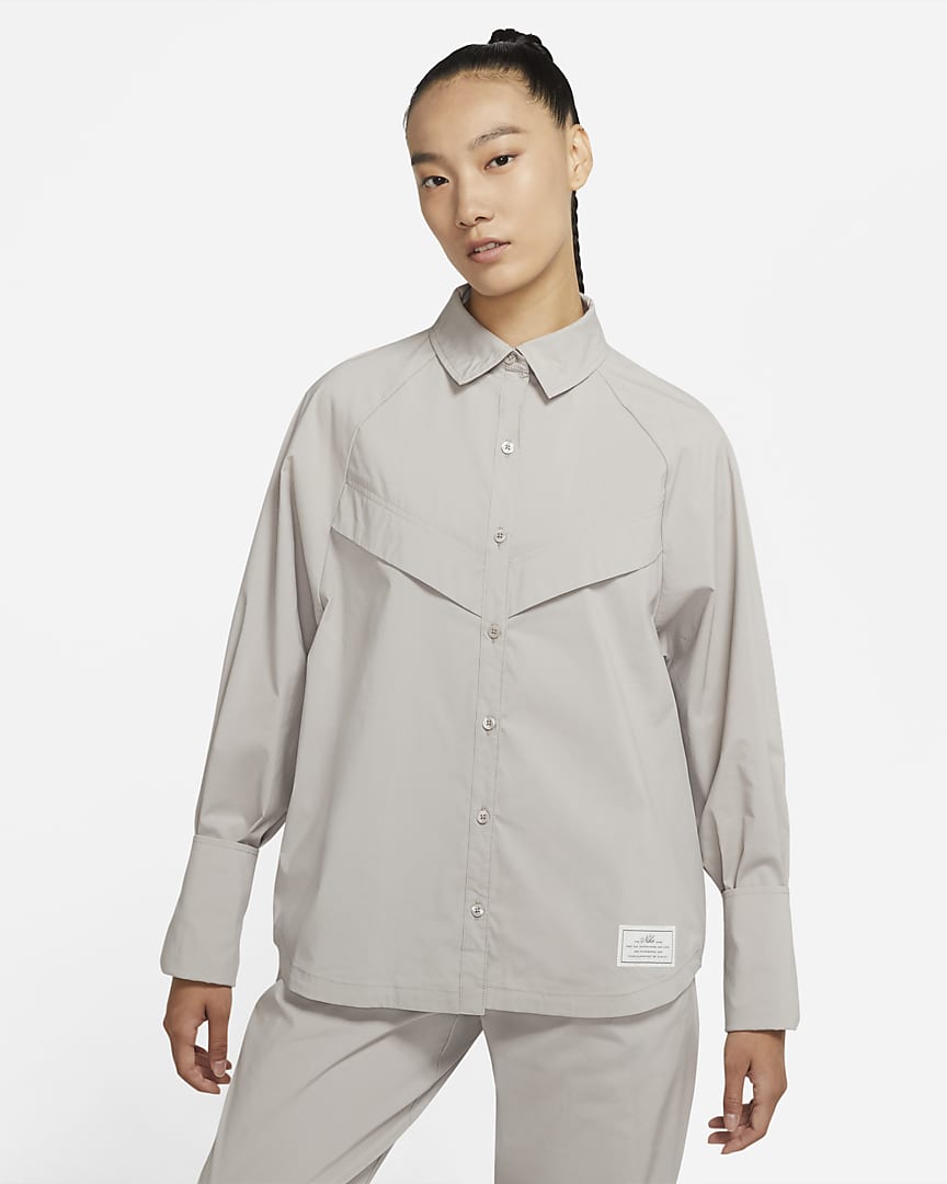  p>nike sportswear icon clash 女子长袖上衣是耐克品牌旗下的一款