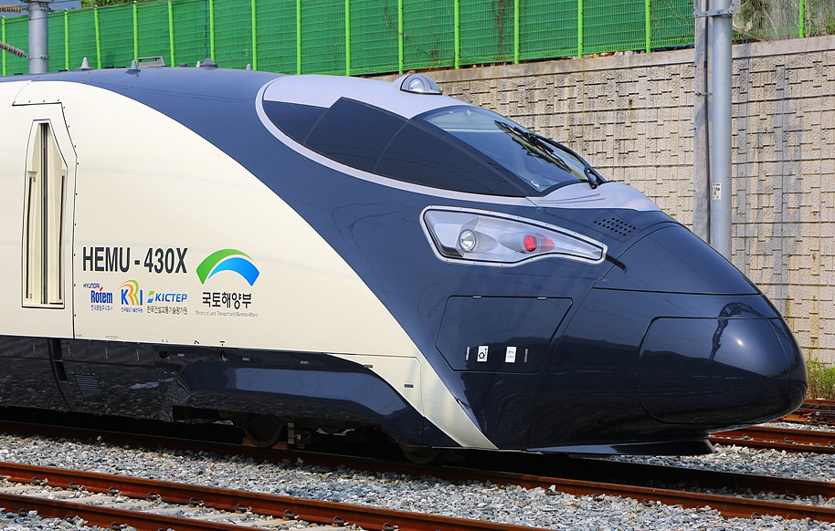  p>韩国ktx高速列车(高速铁路:korea train express) )始建于1994年