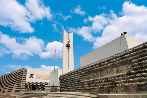  p data-id="gnbjeo0g20">潘家峪惨案纪念馆建筑面积1246平方米,始建