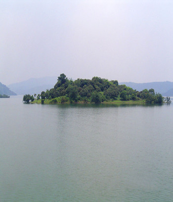 id="gn8f0b8pdr">黄湖秋风景区,位于安徽东至境内,国家aaaa级旅游景区