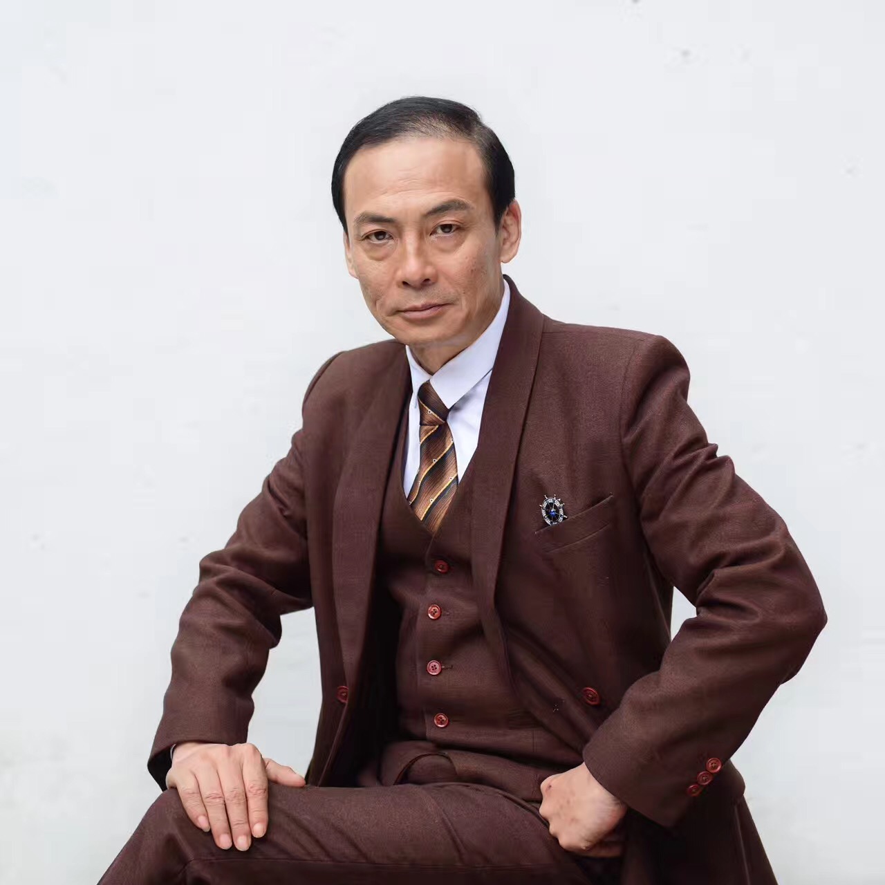 eb1u91z">杨猛,1963年7月15日出生于吉林省吉林市,中国内地影视男演员