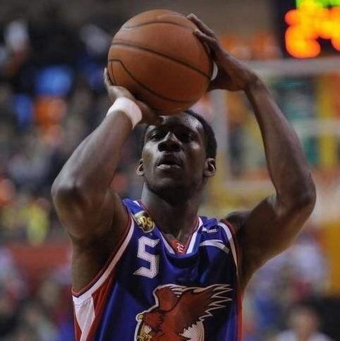 莱斯特·哈德森