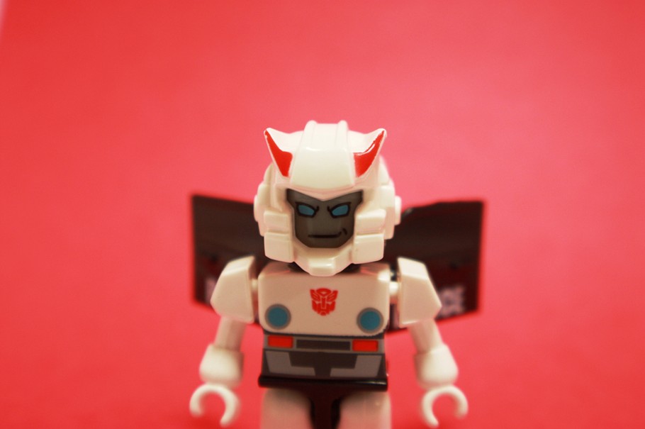 target="_blank" href="/item/变形金刚/7153" data-l