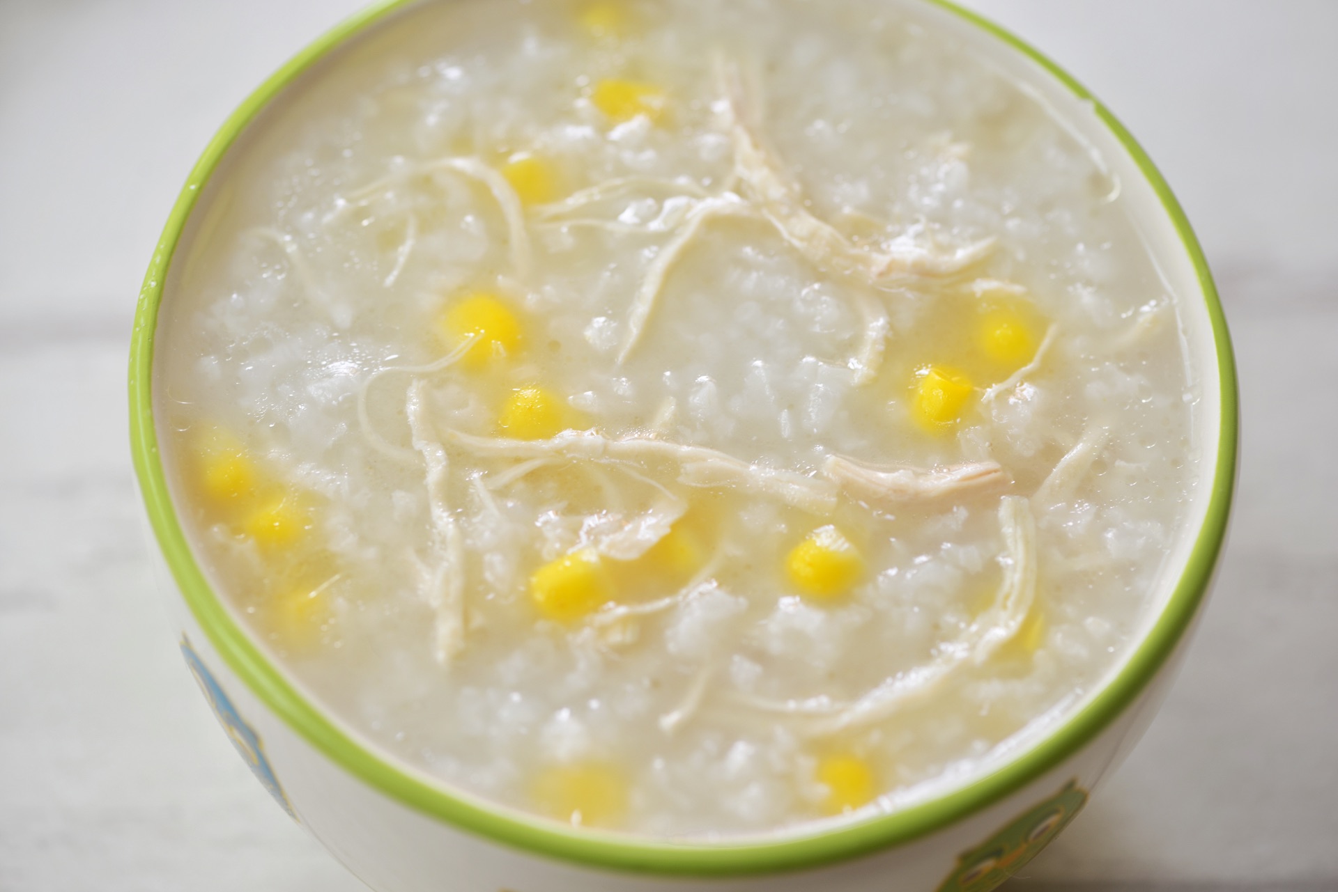  p>鸡丝玉米粥是用鸡胸肉, a href="#">大米 /a>, a href="#">玉米 /a