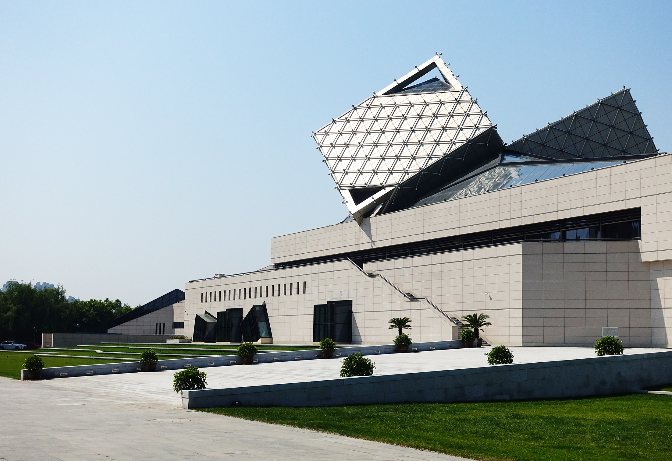 景区包括 a target="_blank" href="/item/中国海盐博物馆/3309427"