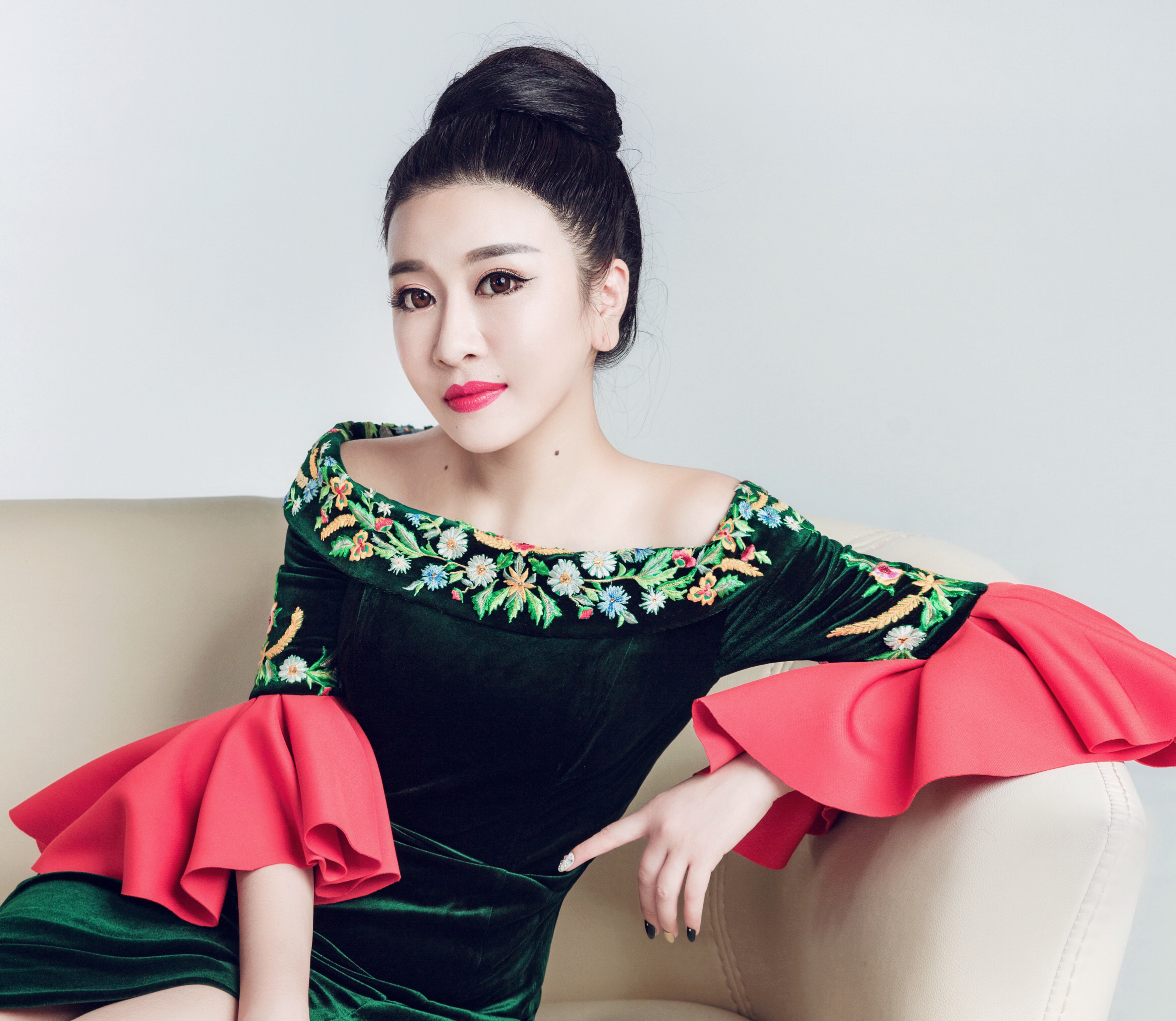  p data-id="gnbq3bkb2w">陈蓓蓓,出生于江苏省