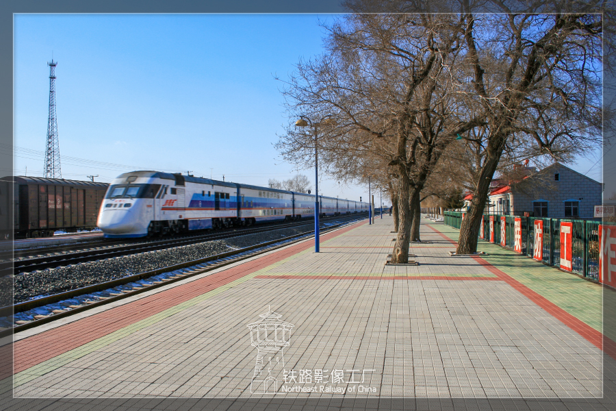  p>nzj1型"新曙光号" a target="_blank" href="/item/内燃动车组