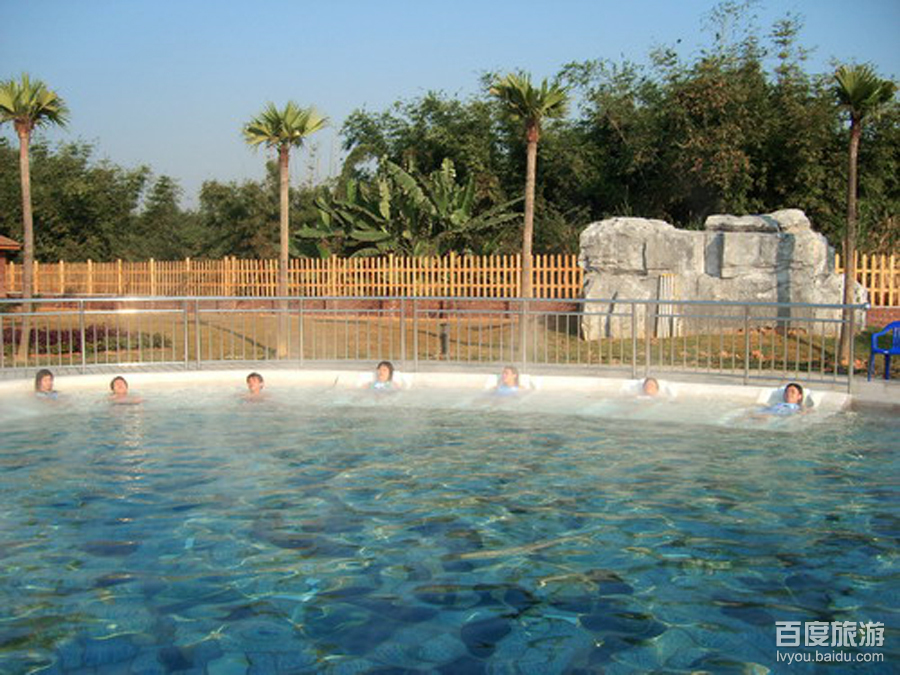 href="#" data-lemmaid="5872676">台山市 /a>三合镇温泉墟,距台城约