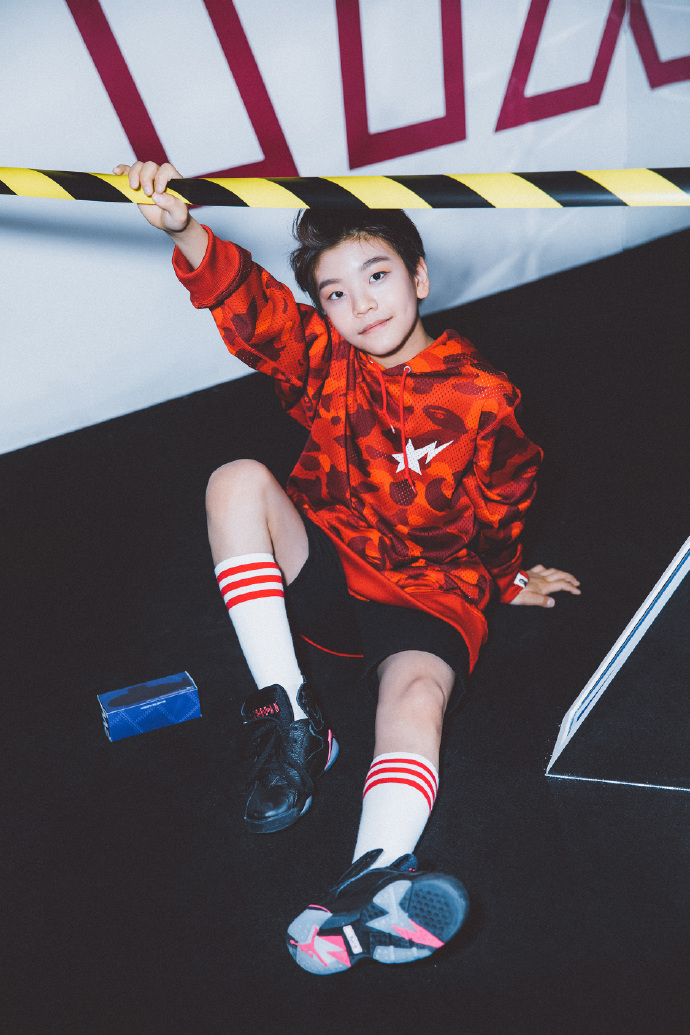  p data-id="gnwxhrbtlu">贺鑫隆,2005年3月11