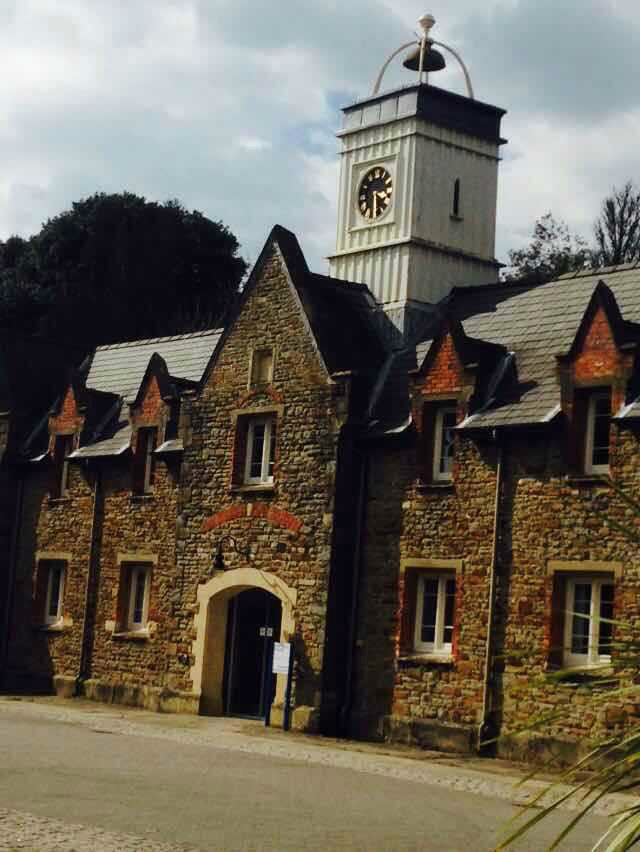  p>斯旺西大学(swansea university),位于英国 a target="_blank"