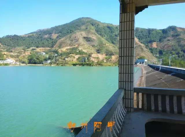 shuǐkù)在潮州市北部,凤凰溪上游凤溪村,1982年竣工