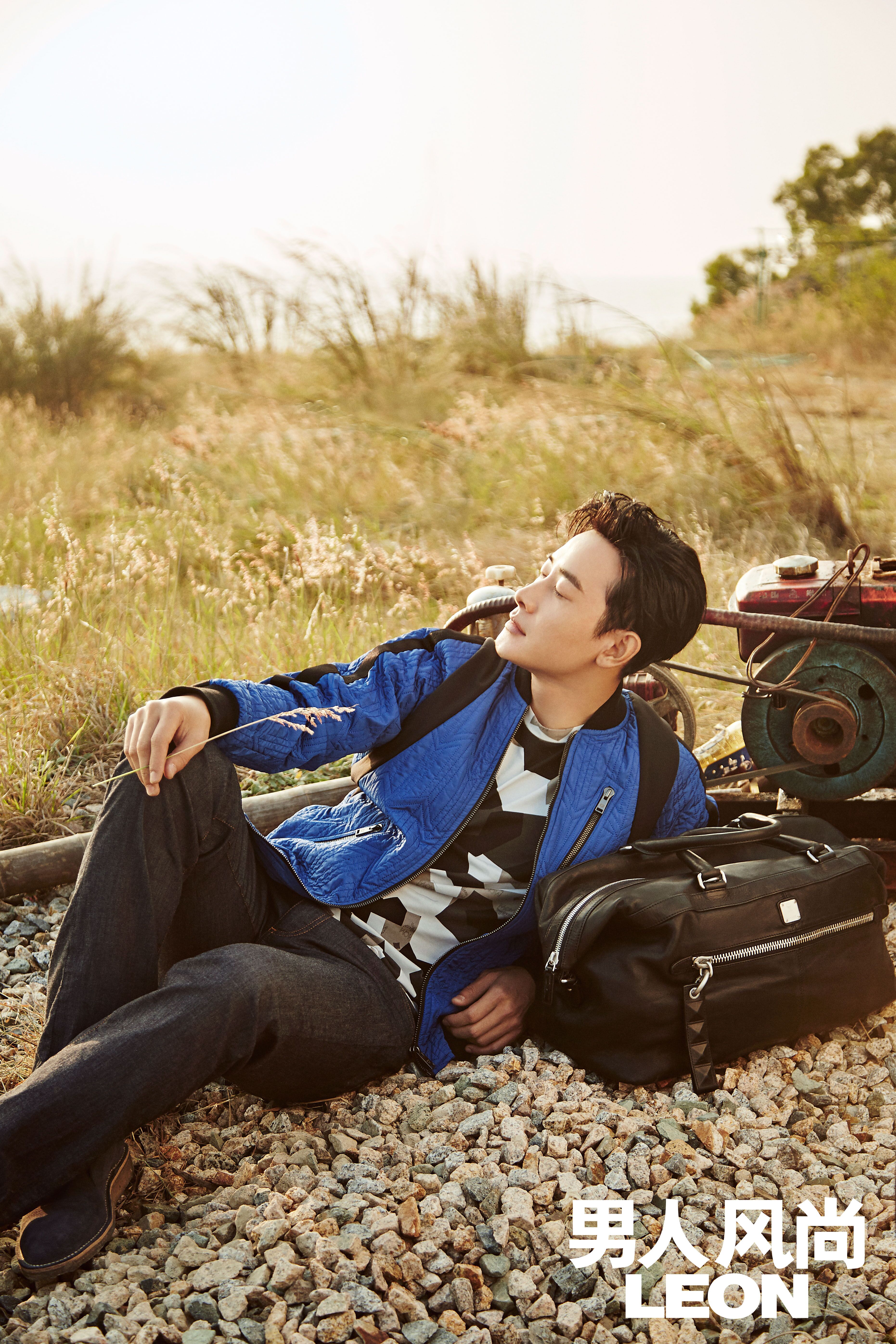  p>罗晋,1981年11月30日出生于江西省宜春市铜鼓县,中国内地影视男