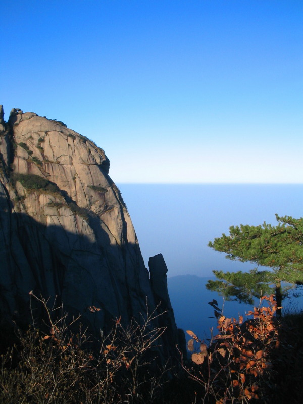  p data-id="gnb1ith8fl">狮子峰景区是九华山高山景区之一,最高海拔 