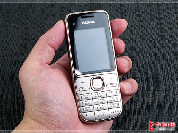  p>诺基亚 c2-01 是市场上最新推出的最高性价比的一款 3g 手机,是