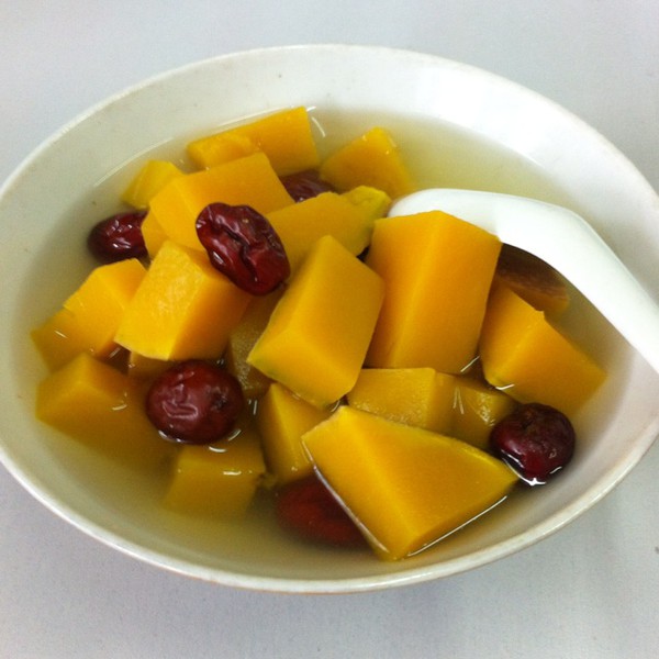 蜜枣红糖南瓜汤