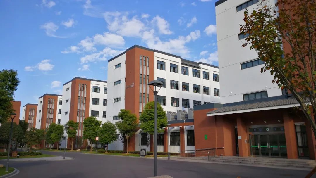 国家级示范性普通高中,江苏省四星级普通高中,常州市思政育人特色学校