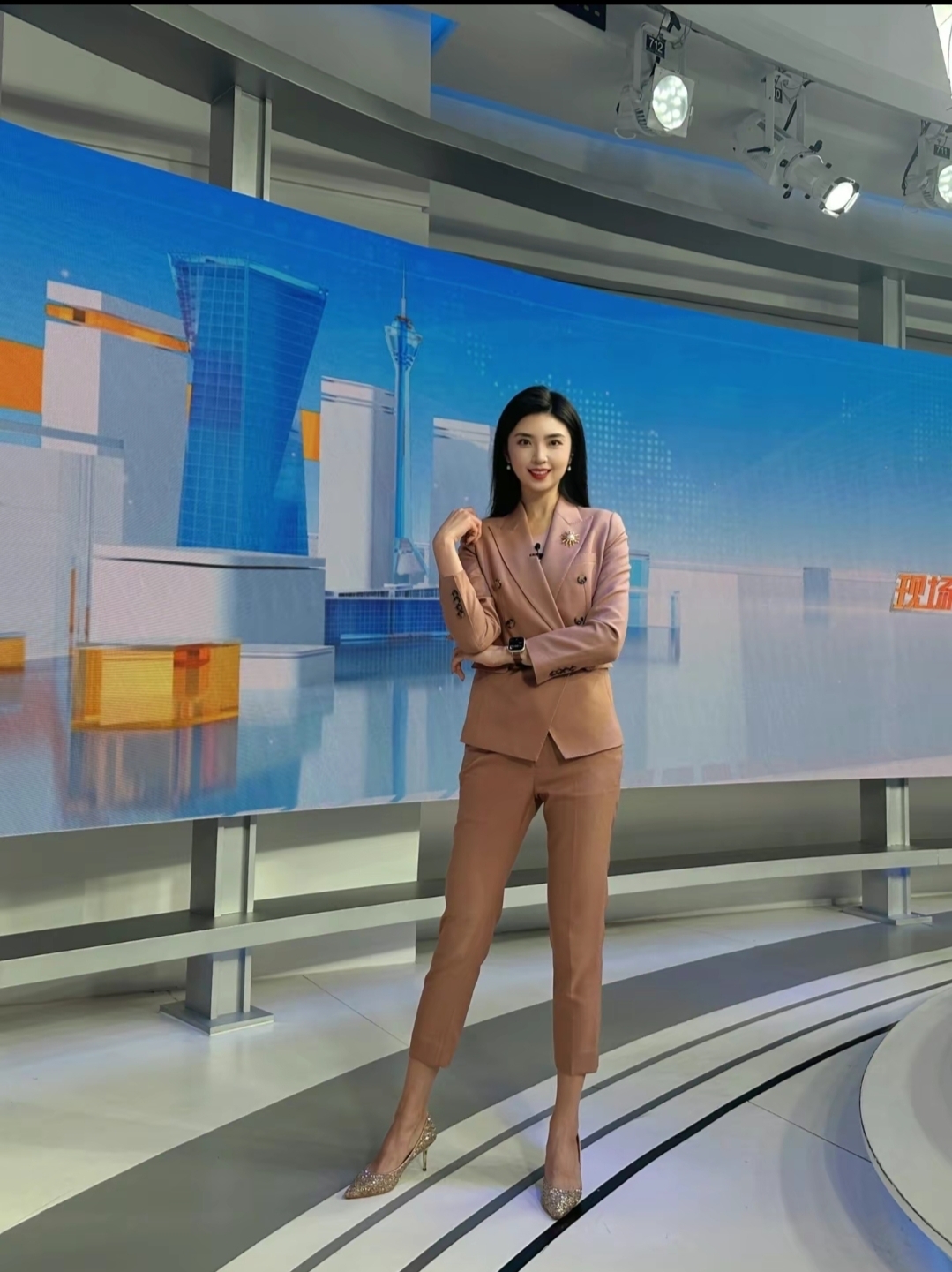 tajdhqbtadtj">宋晨,1993年11月13日出生于山东威海,中国内地女主持人