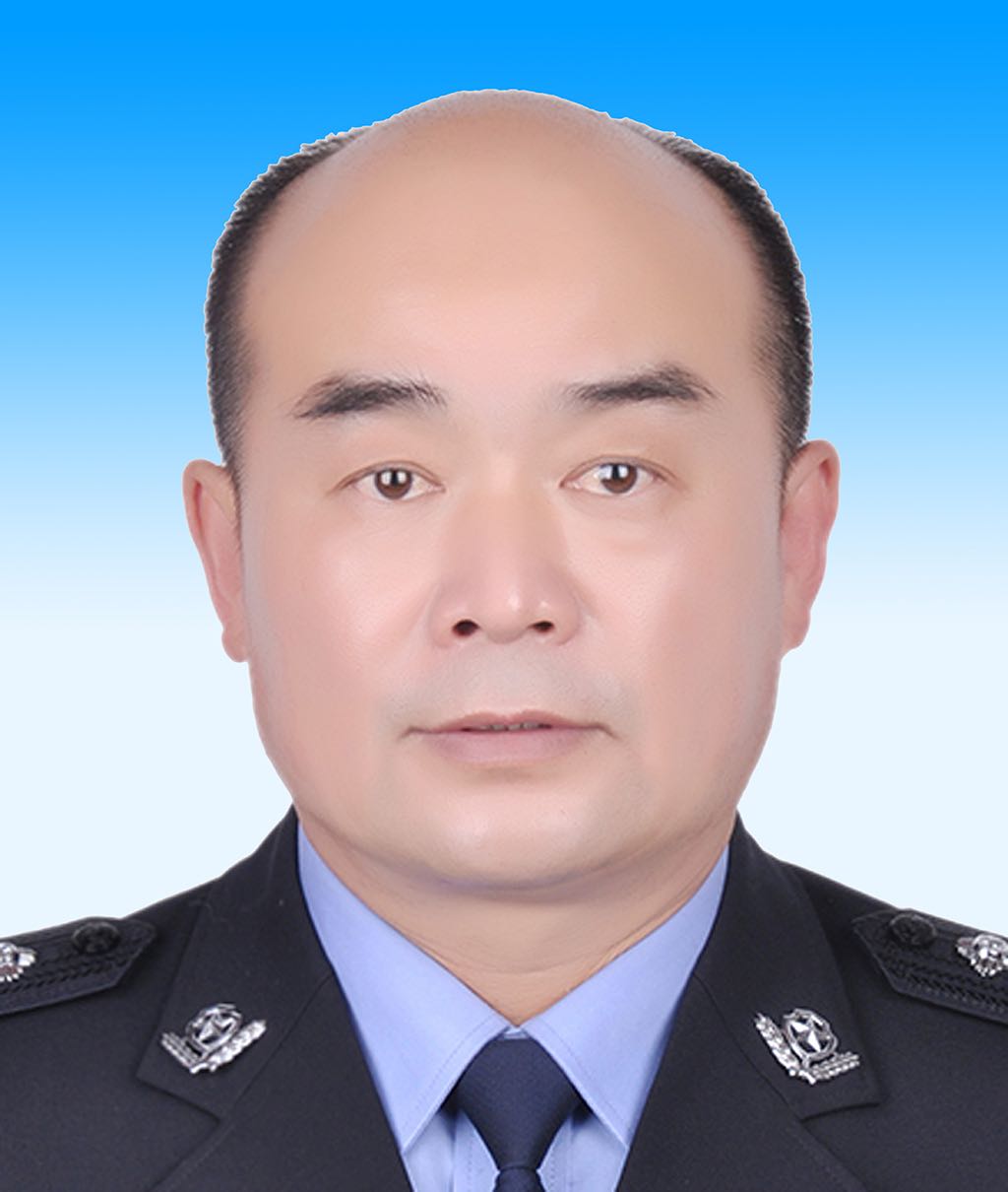 id="sncxab9ic6bu">何永友,男,汉族,1974年8月出生,新疆察布查尔县人