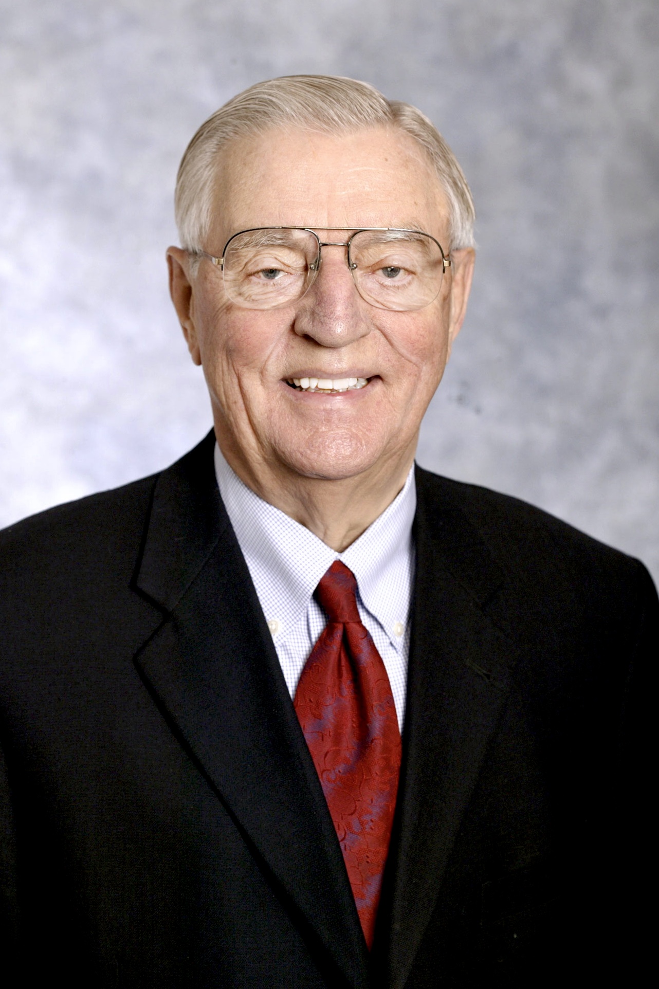  p data-id="gnvj6qgb9o">沃尔特·蒙代尔(walter frederick mondale