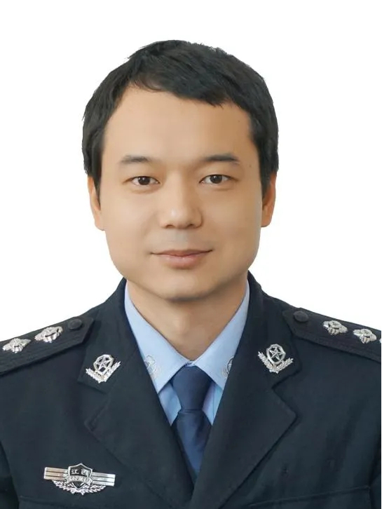 男,宜春市袁州区人,生前就职于宜春市公安局交警支队直属二大队慈化