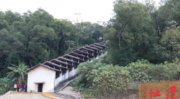 <p>笔架山潮州窑遗址斜坡式龙窑