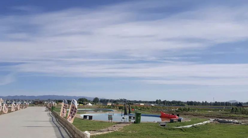  p data-id="t1dl9xlce4fe">忘忧农场位于大同市云州区驼坊村1号,开放