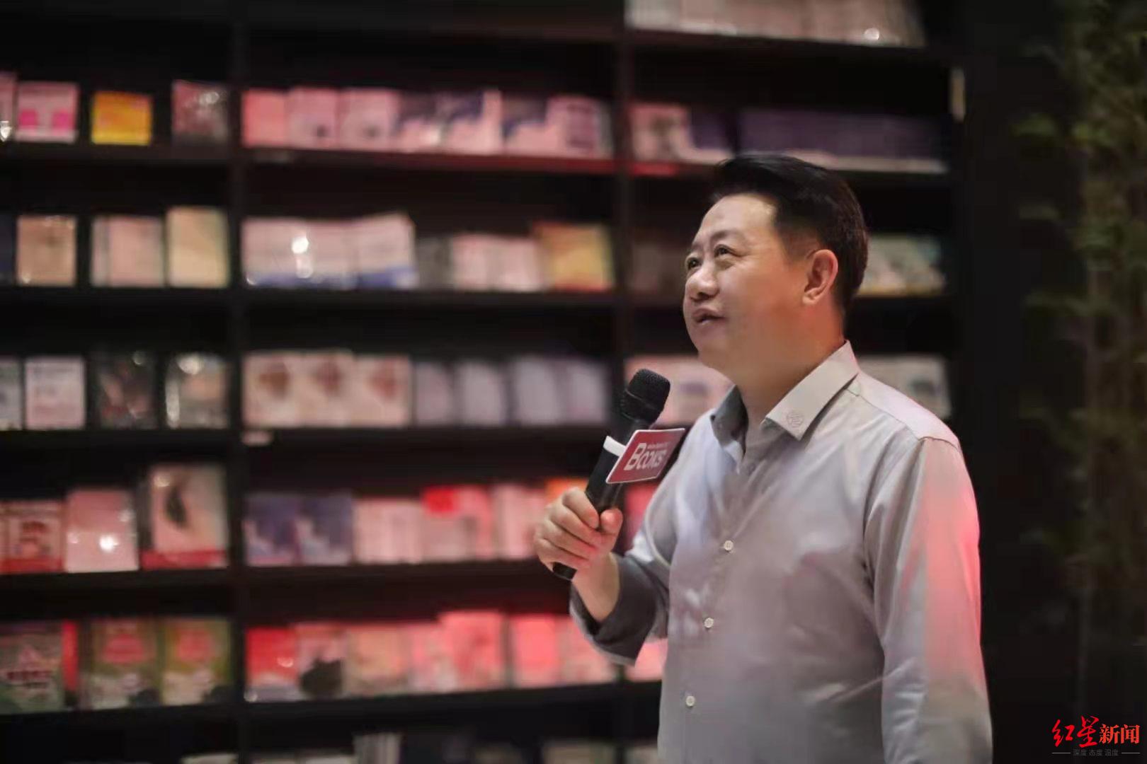 从《奇葩说》出圈的哲学教授刘擎：帮助读者做一个清醒的现代人_百科TA说