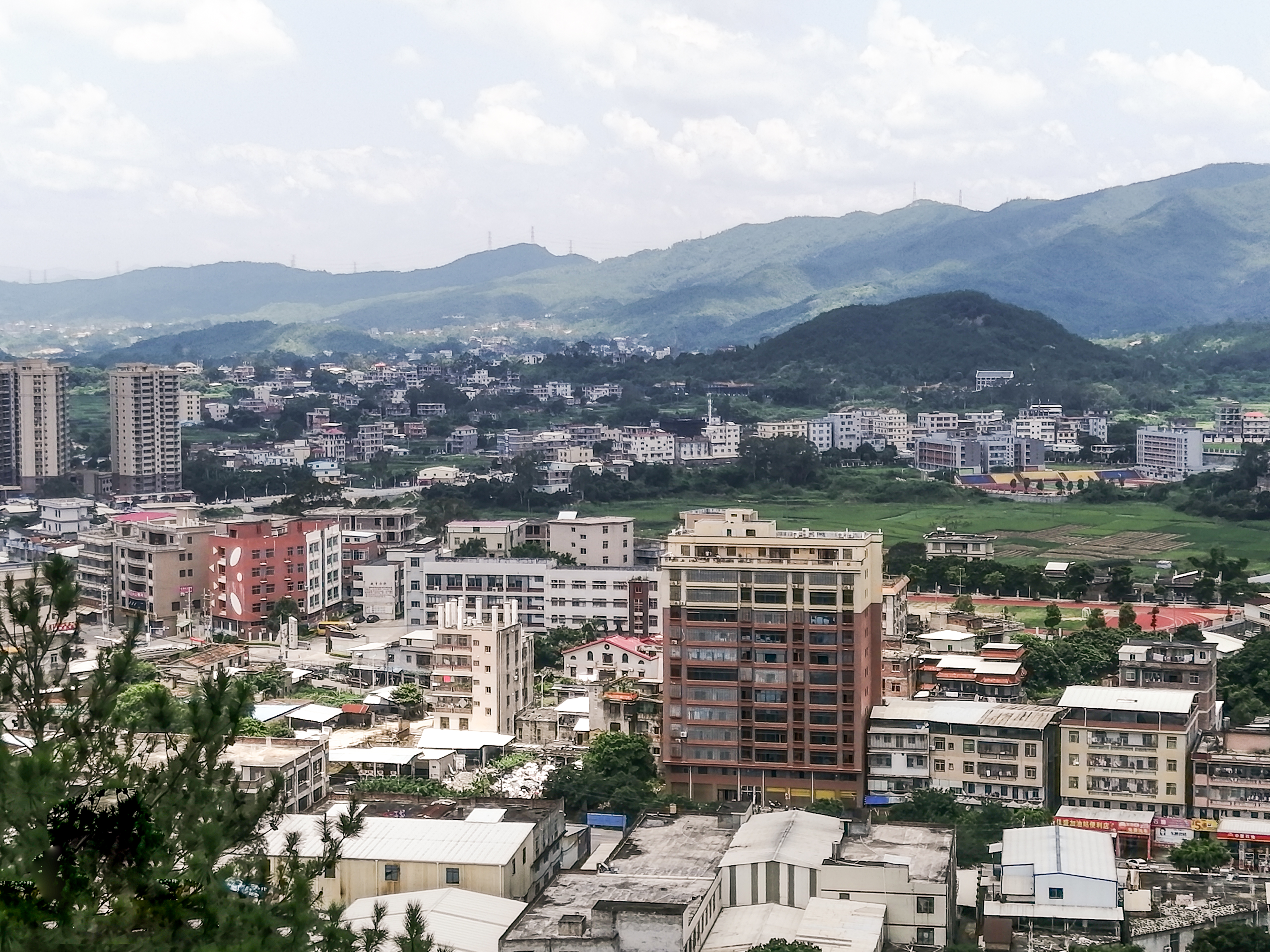  p>马甲镇,古属泉州府晋江县玉泉乡仙溪里,是泉州府晋江县,南安县