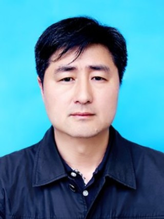 1993年参加工作,2000年7月入党,现任太和县教育局党组书记,局长. /p>