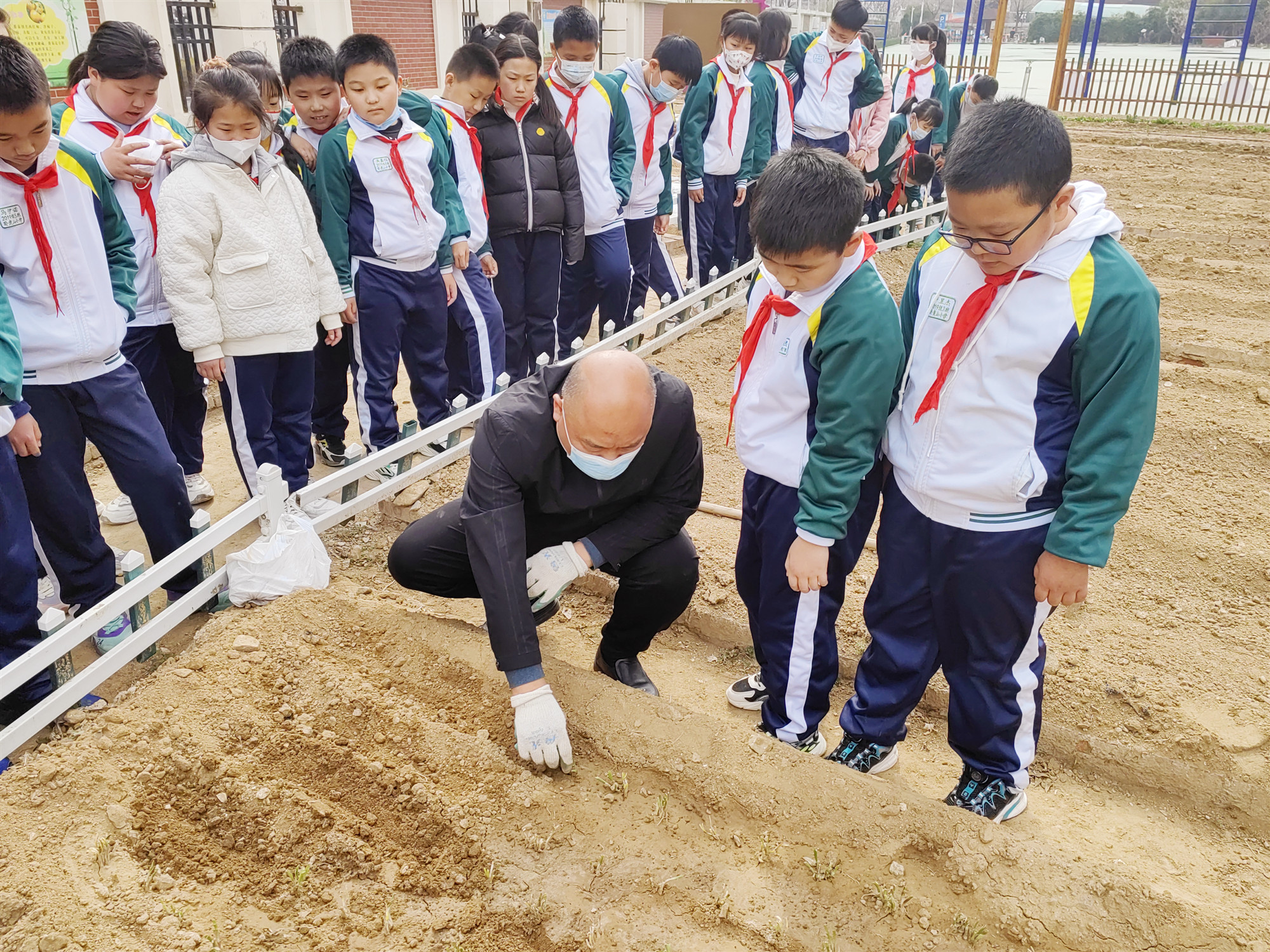 泰安市岱岳区卧虎山小学