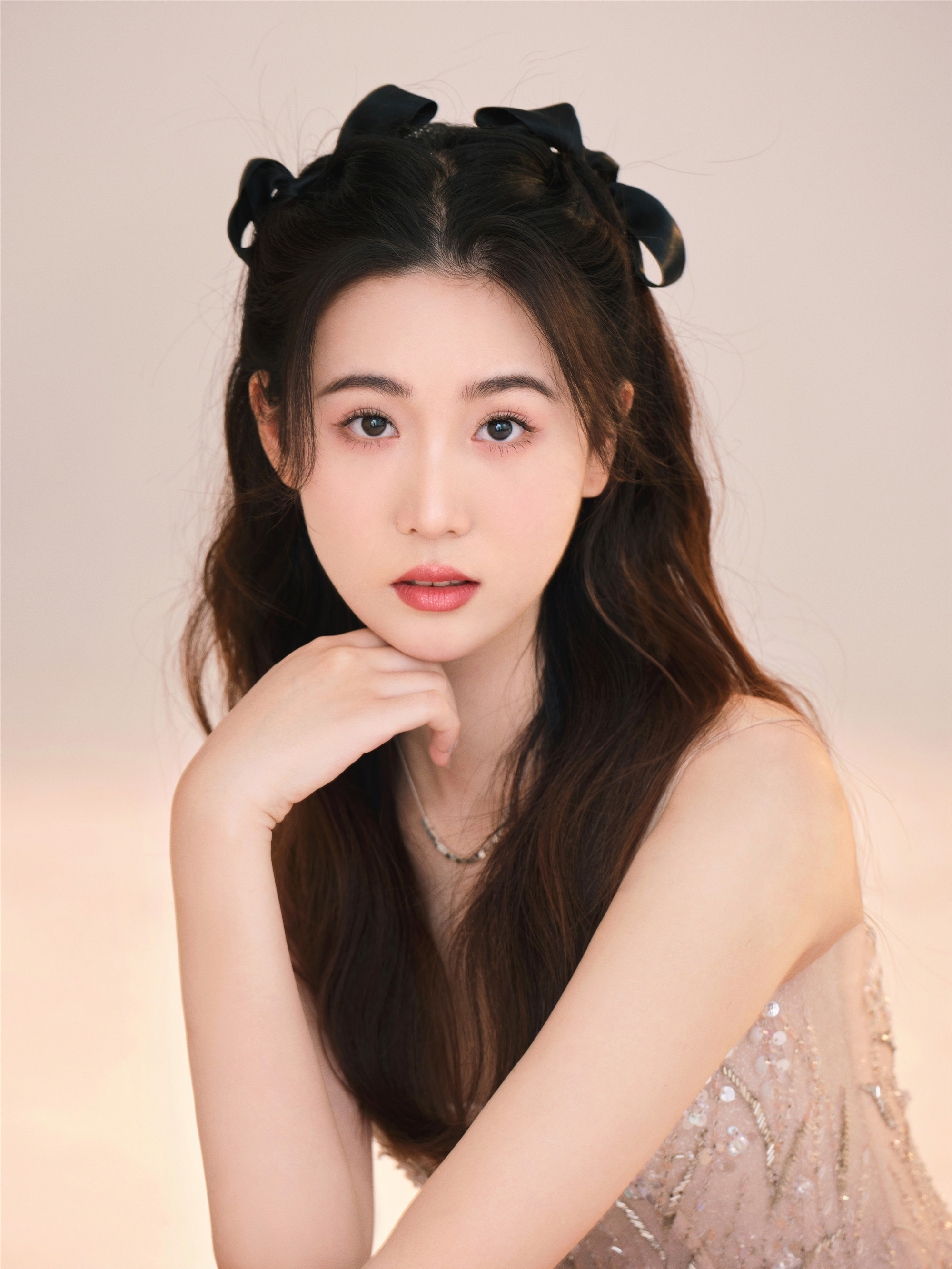  p data-id="tgy60jyggbel">徐佳雯,演员,2022年主演爱情都市剧《我的